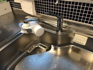 蛇口直結型浄水器　取替え　工事　浄水器　キッチン水栓