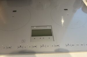 日立のIHクッキングヒーターで「C19」「C29」のエラー表示！原因と対応について