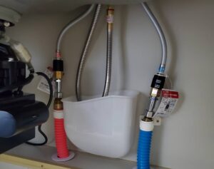 takagi（タカギ）の浄水器ですぐに水受けボックスに水が溜まるのがはやい！原因と対処法