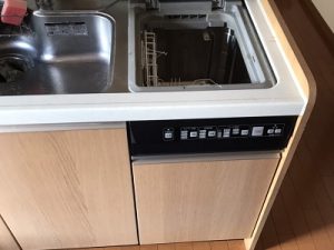 愛媛県西条市にてトップオープン食洗機の取り換え工事1