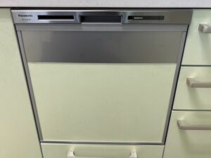 青森県八戸市にてパナソニック製食洗機NP-P45RからNP-45MS9Sの入れ替え工事2