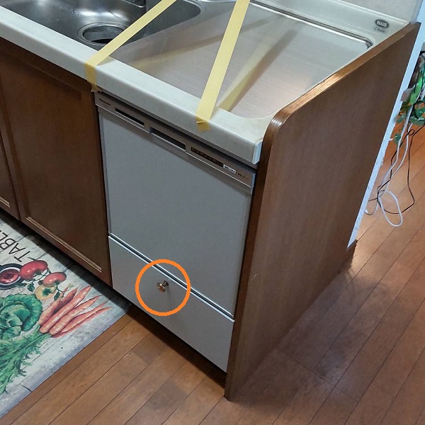 ナショナル松下電工（ナイス）カウンタートップ食洗機取替 前扉取っ手再利用