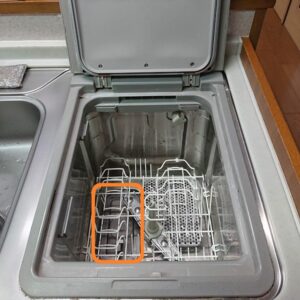 いらない食洗機や乾燥機の撤去工事色々　トップオープン食洗機　ニオイの原因