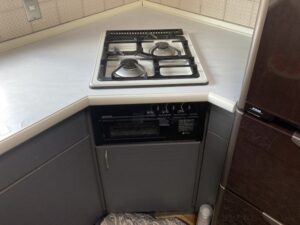 愛媛キッチン取付け隊　コンパクト2口コンロの交換　施工前