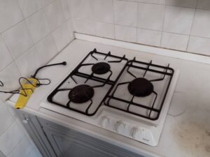 岩手キッチン取付け隊 グリルなしガスコンロの工事 施工前