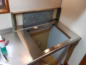 京都キッチン取付け隊　TOTO特殊コンロの工事