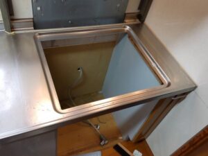 岐阜キッチン取付け隊　TOTO特殊コンロの工事　施工