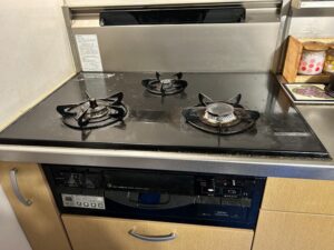 和歌山キッチン取付け隊　TOTO特殊コンロの工事