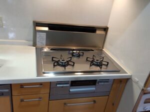 富山キッチン取付け隊　TOTO特殊コンロの工事