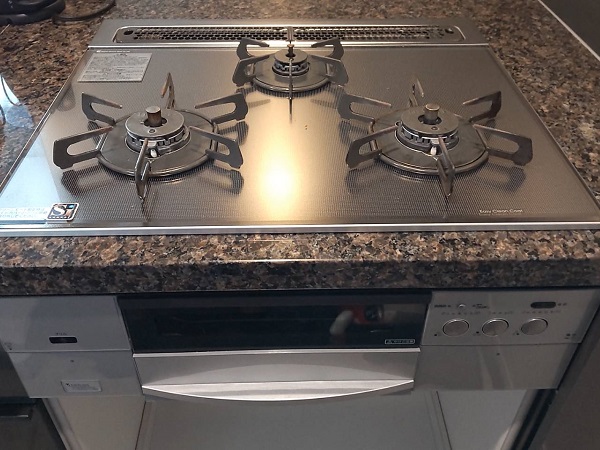 ★Z1ふ4333 来店/発送 新品 ハーマン ビルトインコンロ 都市ガス用 DG2015SQ1 2口 幅45cm ホーロー天板 水無片面焼 ￥39，000相当 2018年製 商品情報 | ガスコンロ機器・住宅設備関連機器のハーマン