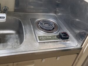 愛媛キッチン取付け隊　ミニキッチン用1口ヒーターの取替　施工前