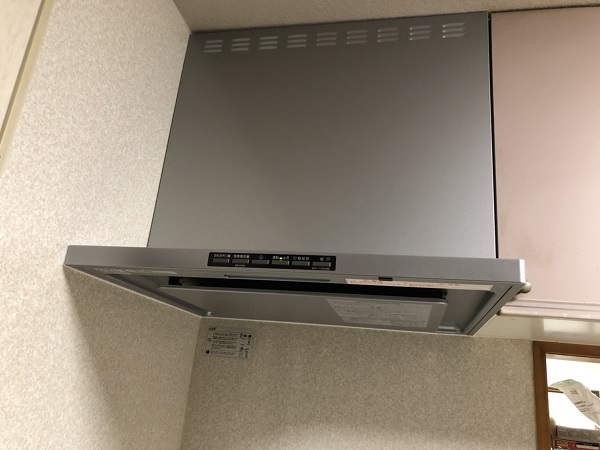 沖縄キッチン取付け隊　シロッコファンフードの取替