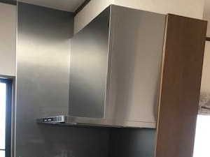 高知キッチン取付け隊　洗エールレンジフードへ取替　施工後