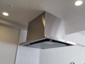 石川キッチン取付け隊　センターレンジフードの取替