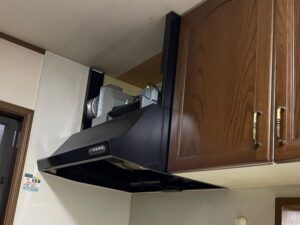 兵庫キッチン取付け隊　同時給排気フードの工事