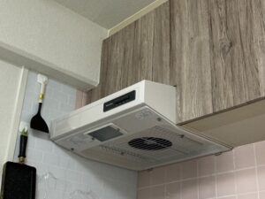 埼玉のキッチン取付け隊　マンションのレンジフードリフォーム術　施工前