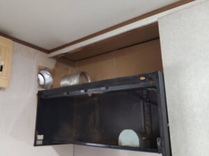 広島キッチン取付け隊　同時給排気フードの工事