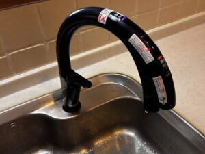 三重キッチン取付け隊　タッチレス水栓への取替