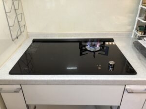 神奈川のキッチン取付け隊　ハイブリッドコンロに取替