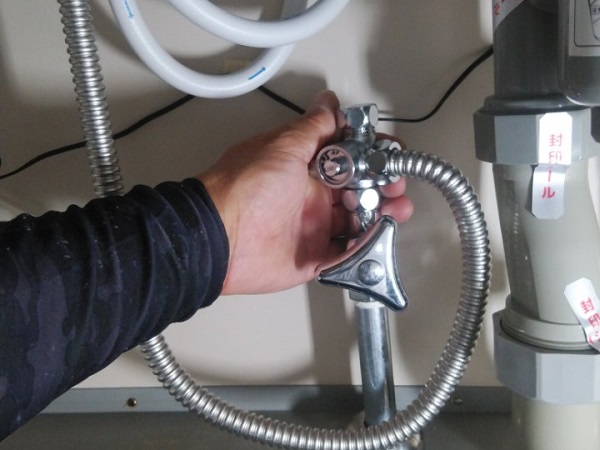 埼玉のキッチン取付け隊　ビルトイン浄水器リフォーム