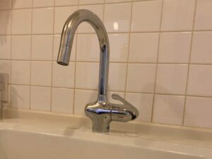 福岡キッチン取付け隊　グローエ水栓の工事