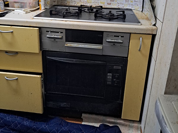 千葉キッチン取付け隊　ビルトインオーブンリフォーム