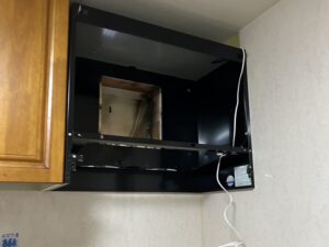 福岡キッチン取付け隊　プロペラファンフード取替