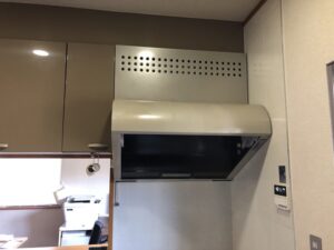 愛知キッチン取付け隊　ヤマハサイクロンフードの取替