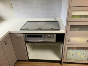 滋賀キッチン取付け隊　IHヒーターの取替　施工前