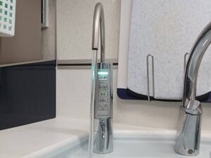 滋賀キッチン取付け隊　アルカリイオン整水器の工事　施工後
