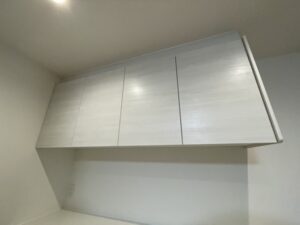 長野キッチン取付け隊　カップボードの取付け