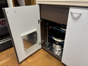 石川キッチン取付け隊　キッチン扉蝶番メンテナンス　施工後