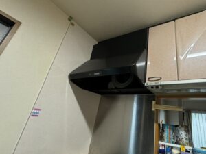 宮崎キッチン取付け隊　シロッコファンフードの取替　施工前
