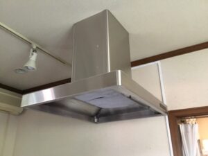 新潟キッチン取付け隊　センターレンジフードの取替