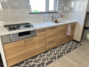 フロントオープン食洗機の工事　施工前