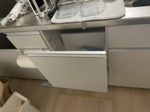 富山キッチン取付け隊　フロントオープン食洗機の工事　施工前