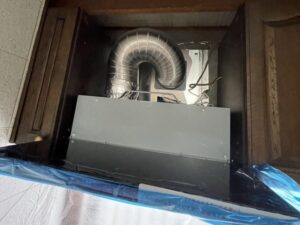 滋賀キッチン取付け隊　プロペラからシロッコファンへの取替　施工後