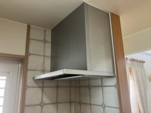 山口キッチン取付け隊　プロペラからシロッコファンへの取替　施工後