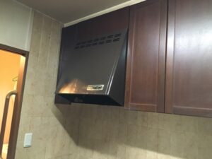 北海道キッチン取付け隊　レンジフードのちょっと変わった選び方　施工前