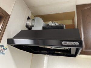 宮崎キッチン取付け隊　同時給排気フードの工事