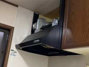 滋賀キッチン取付け隊　同時給排気フードの工事　施工前