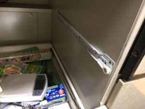 沖縄キッチン取付け隊　引き出しメンテナンス