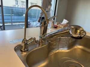 滋賀キッチン取付け隊　浄水器の取り外し　施工前