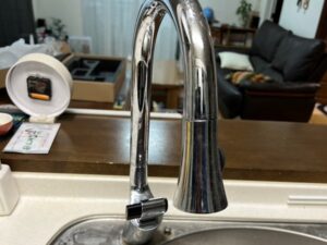 ビルトイン浄水器の面白い選び方　DEALIM製水栓から替えたい　施工前