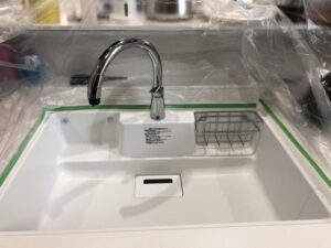 ビルトイン浄水器の面白い選び方　カウンターオン浄水栓の工事　パナソニックキッチン　施工前