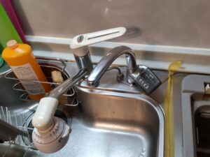 キッチン水栓の自由な選び方　カクダイ　施工前