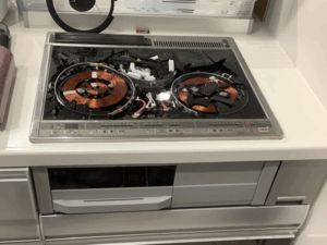 電気コンロの根本的な選び方　ガラストップが割れてしまった　施工前