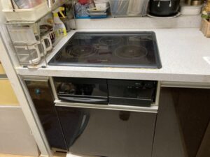 電気コンロの根本的な選び方　シルバーカラーにしてみる　施工前