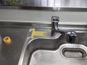 ビルトイン浄水器の面白い選び方　シンプルな専用浄水栓を付けたい　クリナップ　施工前