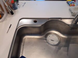 ビルトイン浄水器の面白い選び方　トクラス（ヤマハ）　料理用整水器アルカピュアⅣ　施工前